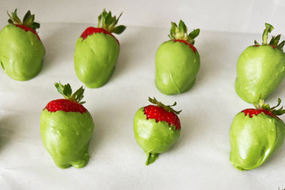 3-Ingredient Matcha Chocolate Covered Strawberries Recipe