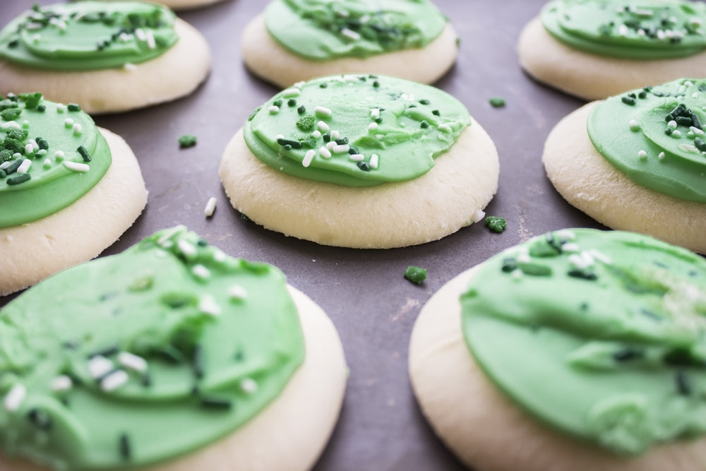 A healthy spin on a classic store-bought christmas cookie that actually tastes as good as it looks!