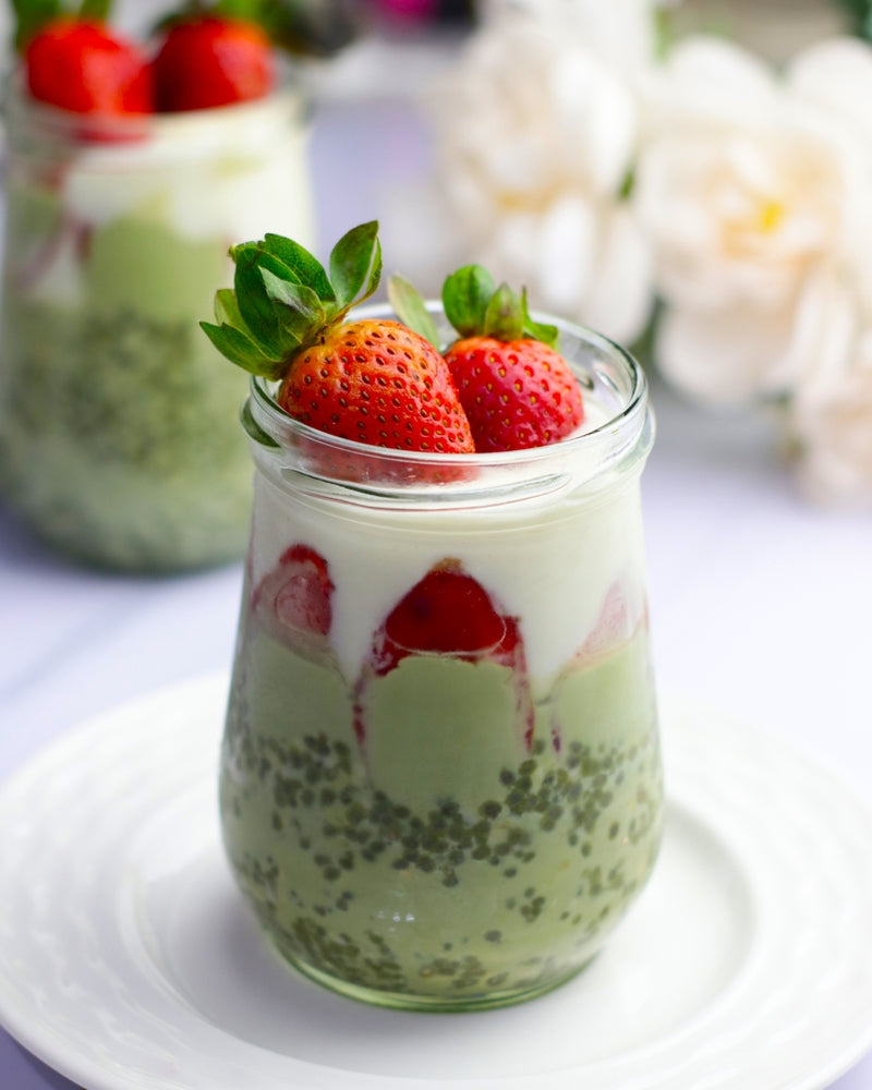 Matcha Yogurt Parfait | Healthy 5 Minute Breakfast or Dessert