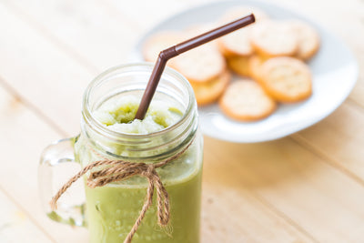 Chocolate Matcha Smoothie | Protein Packed Breakfast & Post-Gym Smoothie