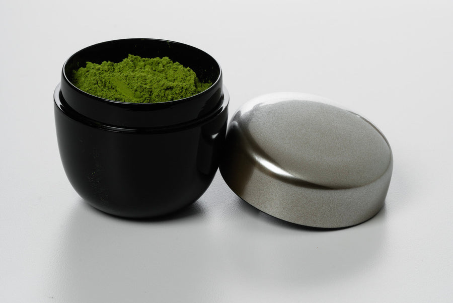 茶道具 香合 陶器 黒釉 草文 共箱 Tea Caddy Lacquer Matcha Tea Caddy | Japanese Natsume Container